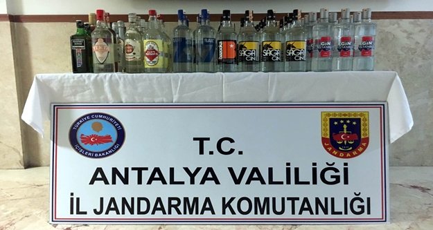 Komşuda uyuşturucu ve kaçak içki operasyonu