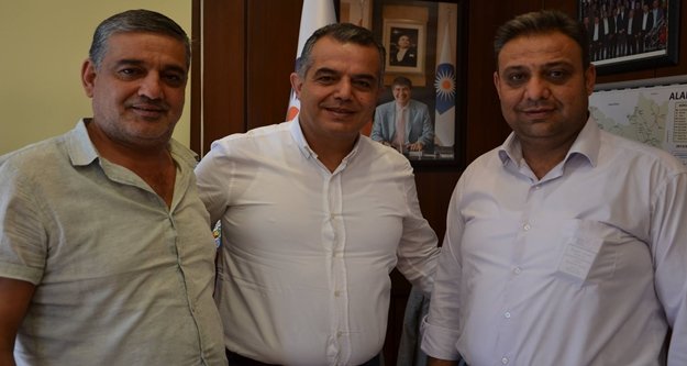 Muhtarlardan kavşak teşekkürü