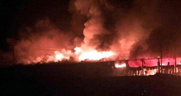 Soğuk hava deposu alev alev yandı