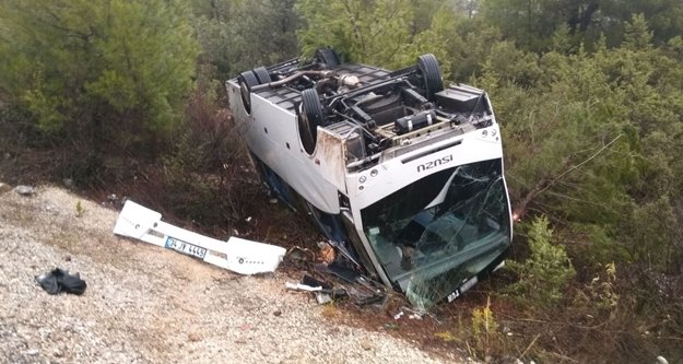 Tur midibüsü kazasında isimler belli oldu