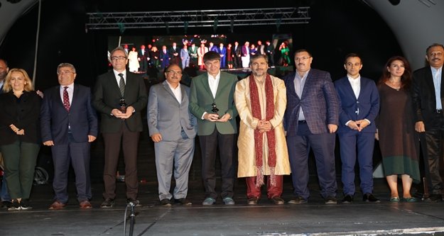 Türel, Hindistanlı turizmcilerle bir araya geldi