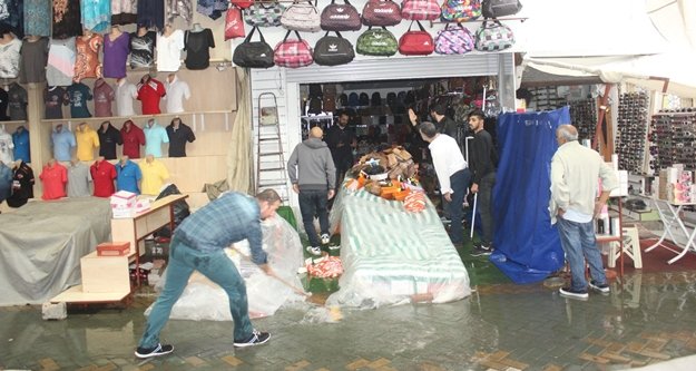 Yağmur hayatı felç etti