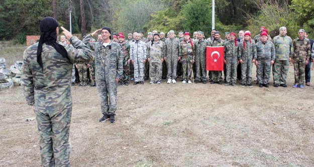 32 yıllık asker arkadaşları içtimada buluştu