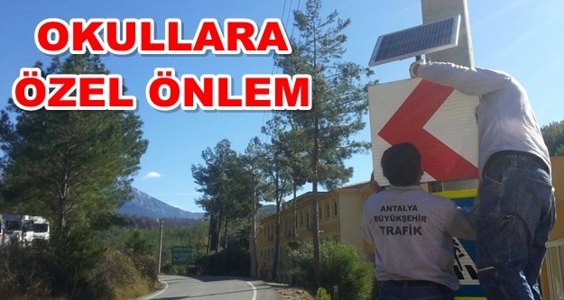 Alanya'ya güneş enerjili yön levhası