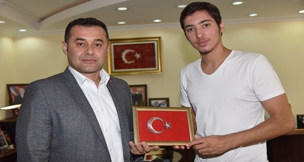 Başkan Yücel milli gururumuzu ağırladı