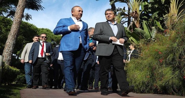 Çavuşoğlu, Alman mevkidaşıyla bir araya geldi