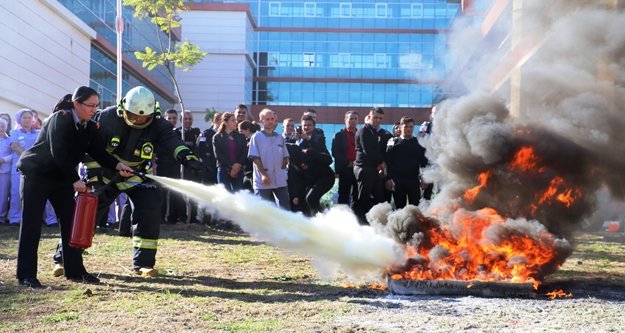Hastanede gerçeğini aratmayan yangın tatbikatı