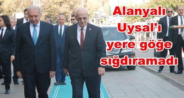 "İstanbul'u size teslim etmekten çok memnunum"