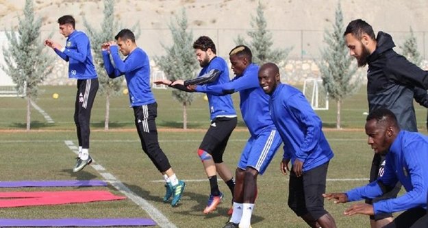 Malatyaspor Alanya'ya havadan geldi