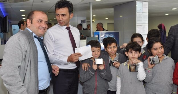 Öğrenciler kumbaralarındaki paraları LÖSEV’e bağışladı