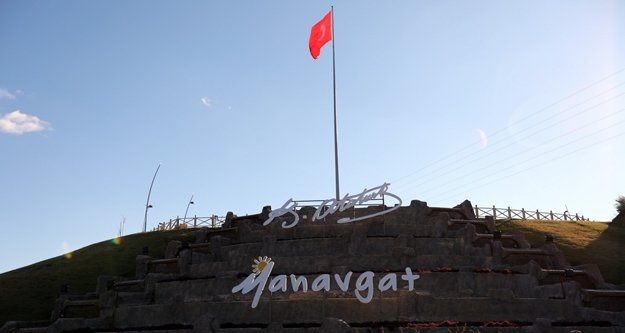 Yemişli Mesire alanına dev Türk bayrağı