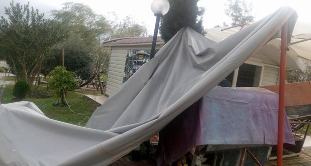 Alanya’yı hortum ve sağanak yağış vurdu