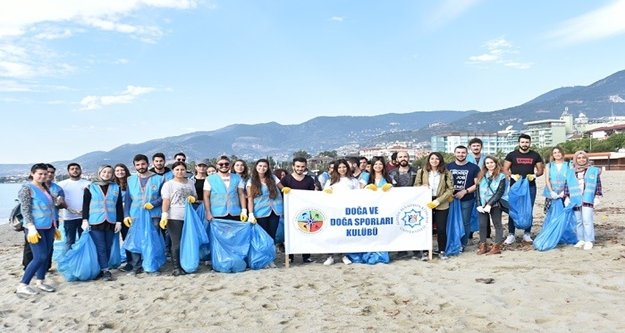 ALKÜ'lü öğrencilerden örnek davranış