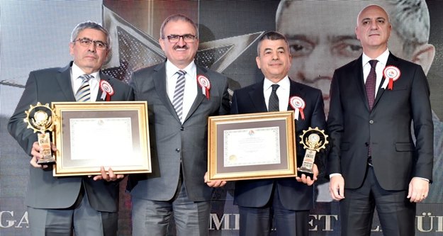 Başarılı sanayiciler ödüllendirildi