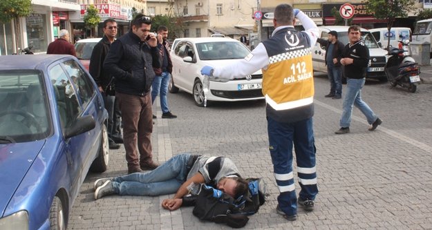 Hareket halindeki kamyonetin açılan kapağı yayaya çarptı