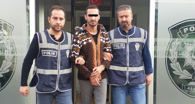 Kiraladığı evleri soyan zanlı yakalandı