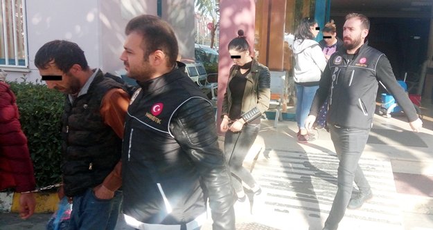 Polisten uyuşturucu operasyonu: 3 gözaltı