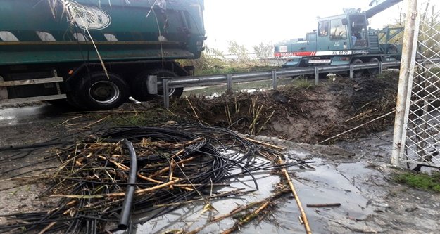 Zirai atıklar ile sağlığı tehdit eden kanallara neşter vuruldu