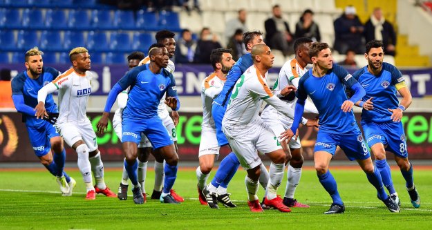 Alanyaspor ikinci yarıya kötü başladı