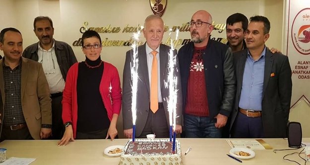ALESO'da Demir'e pastalı kutlama