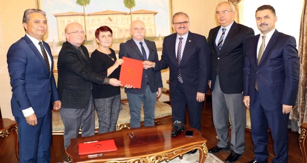 Babalarının ‘okul’ vasiyetini yerine getirdiler