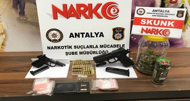 Okul yakınında zehir ticaretine operasyon