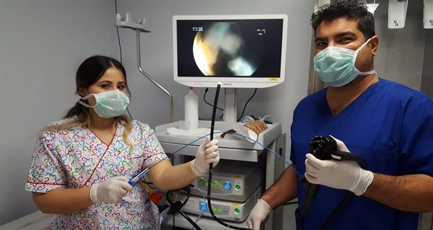 Tavuk yerken boğazına saplanan kemik hastanelik etti