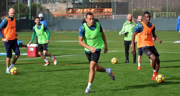 Alanyaspor Fenerbahçe'ye hazırlanıyor