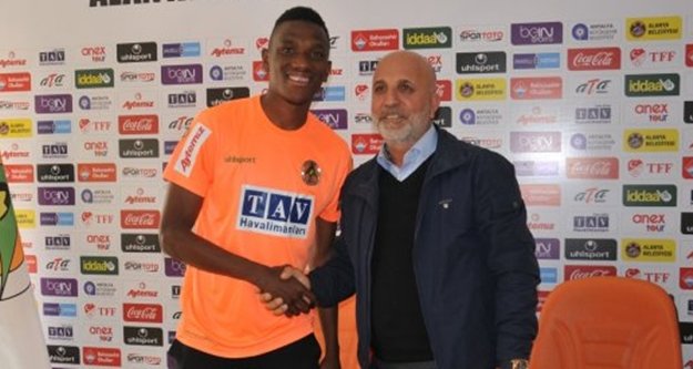 Fofana'nın sözleşmesi uzatıldı