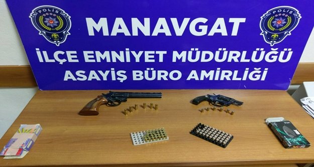 İşyeri sahibi suç makinesi çıktı