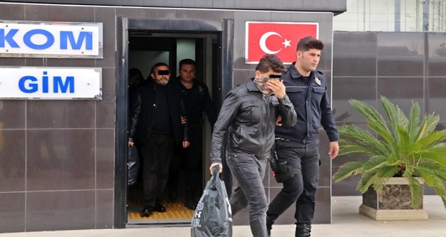 Rüşvet operasyonu şüphelileri adliyeye sevk edildi