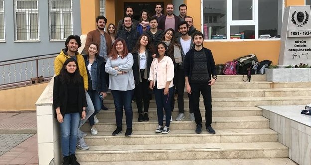 Toslak'ta eğlenerek öğrettiler