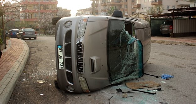 Trafik kazası güvenlik kamerasına yansıdı