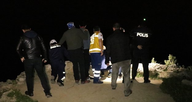 30 metrelik falezlerden düştü, bulunamadı