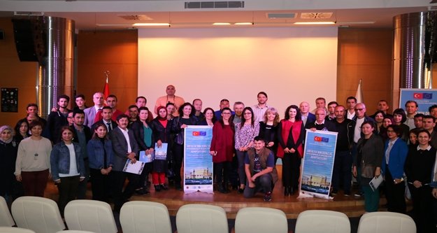 Akdeniz'de aslan ve balon balığı tehlikesine dikkat