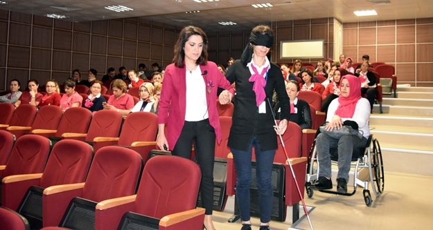 Alanya'da hastane personeline farkındalık semineri