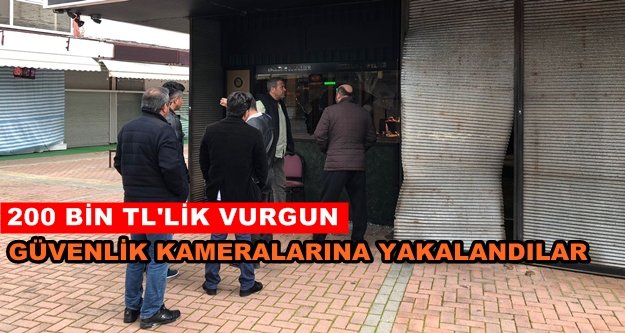 Alanya'da maskeli kuyumcu soygunu!