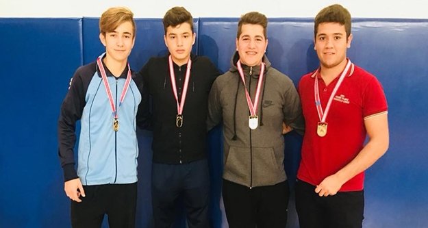 Alanya'ya 4 altın madalya birden