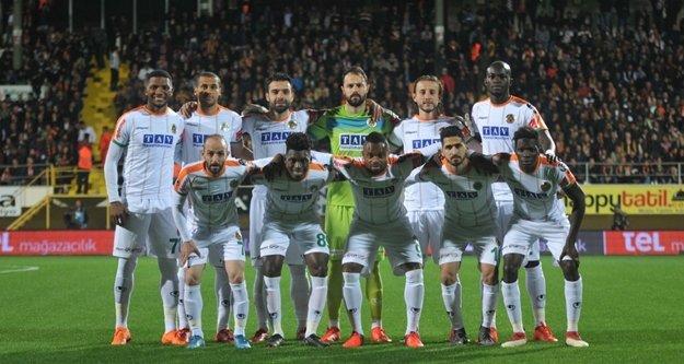 Alanyaspor 3 puan için sahaya çıkıyor