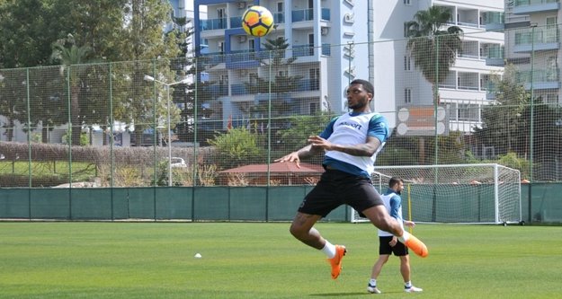 Bakkal ve ekibi hız kesmiyor