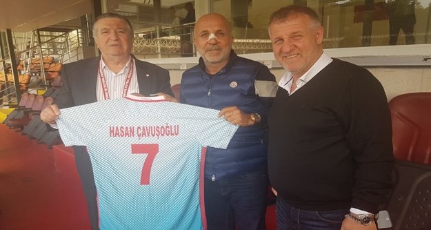 Çavuşoğlu'na ay yıldızlı forma