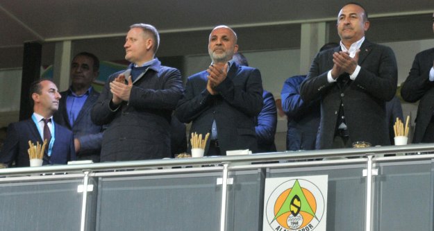 Çavuşoğlu'ndan taraftara teşekkür