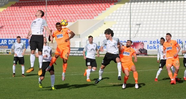 Hazırlık maçında gülen olmadı