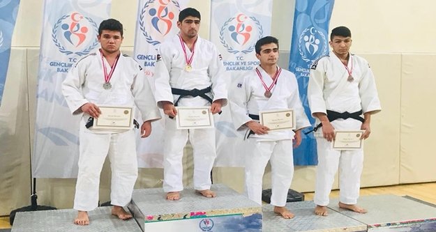 Judo da çifte sevinç yaşadık