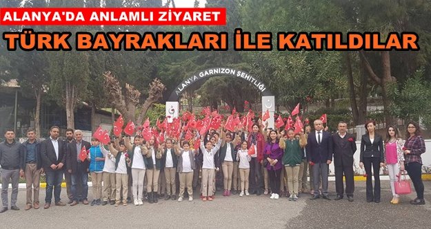 Minik öğrencilerden şehitlerimize ziyaret