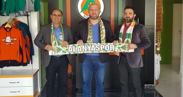 Taraftarlara 6 bin atkı