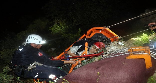 Uçurumdan gelen esrarengiz ses eceli oluyordu