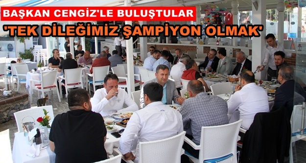 Alanya'daki Galatasaraylılar yemekte bir araya geldiler