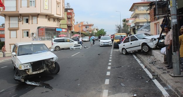 Dikkatsiz sürücüler ortalığı savaş alanına çevirdi