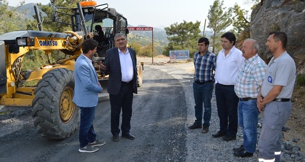 Gazipaşa yolu asfalta hazırlanıyor